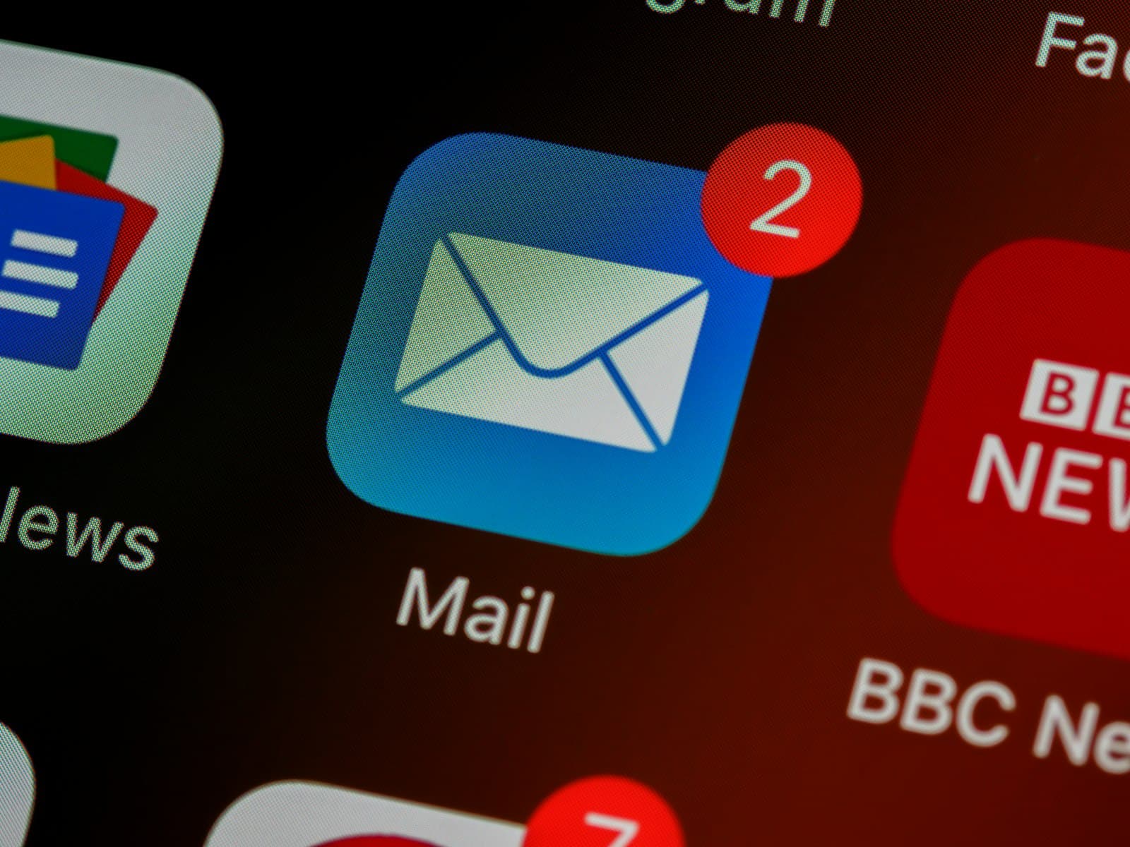 Mail app icon with unread badge